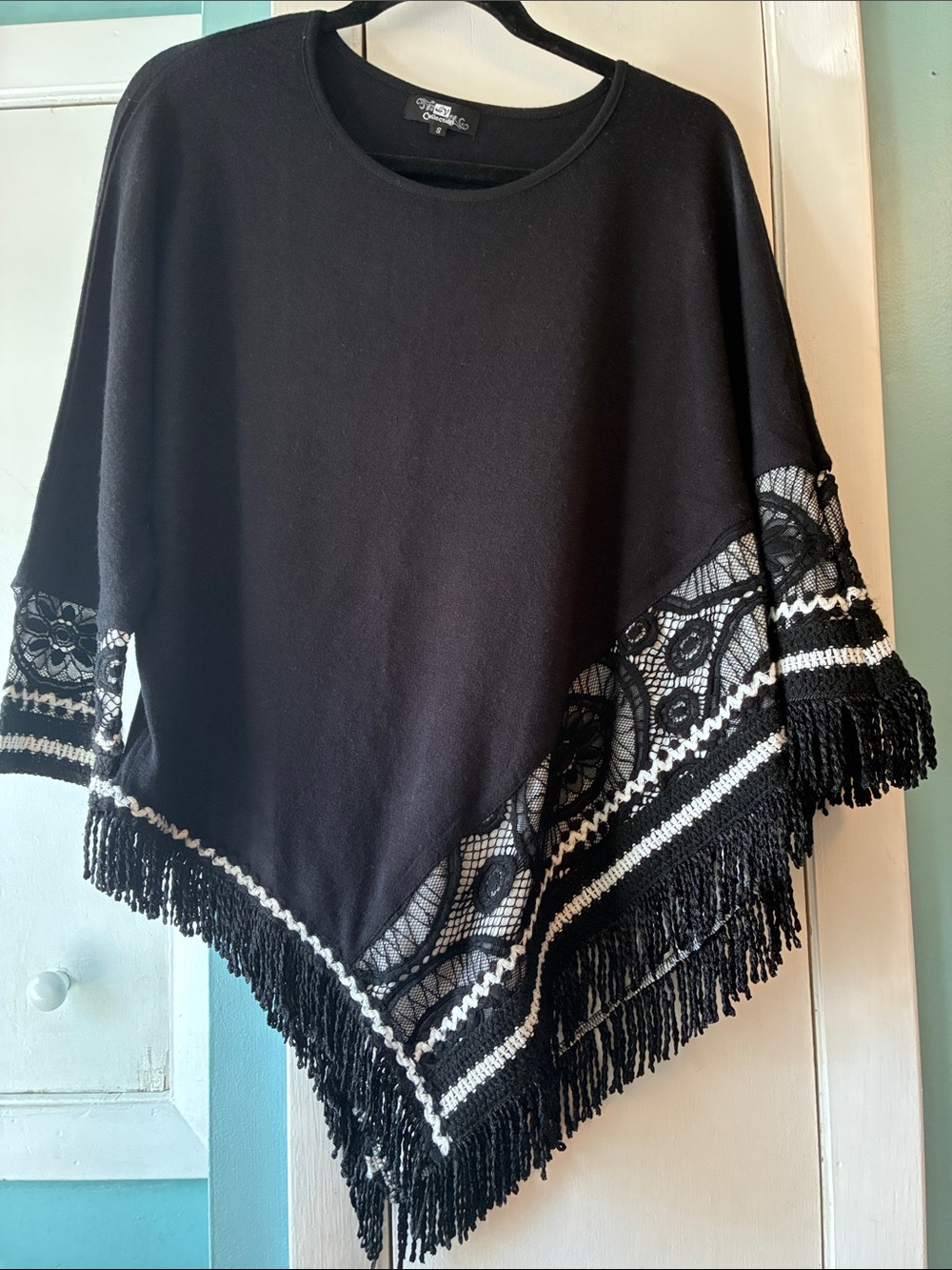 JV Boutique Black Fringe Lace-Trim Poncho Sweater